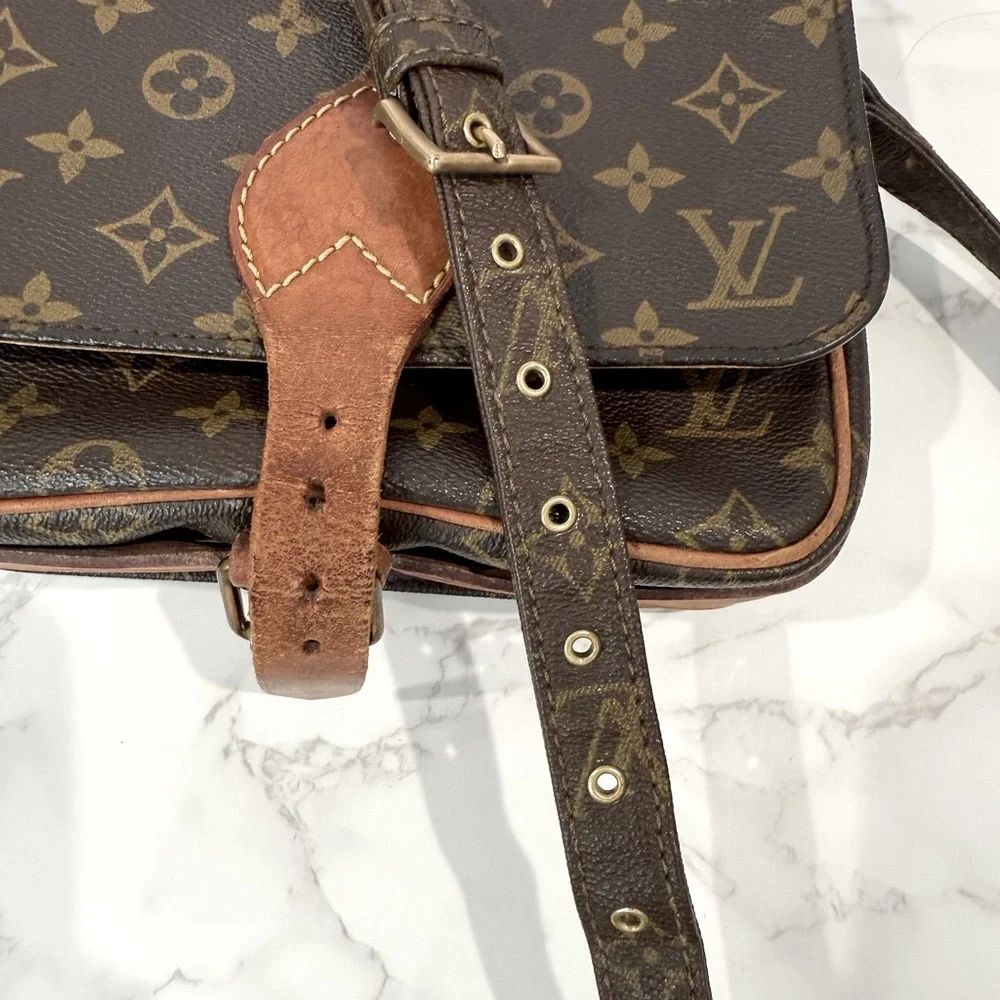 Louis Vuitton Cartouchière MM Crossbody Bag – Vintage Monogram 1982 + COA - Picture 12 of 16